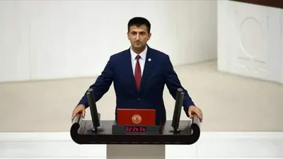 AK Parti'den sürpriz transfer! Memleket Partisi'nden istifa edip AK Parti'ye katılacak