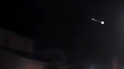 Gökyüzünde ateş topu heyecanı kamerada