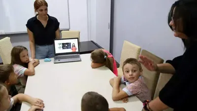 Ukraynalı çocuklara gönüllü Türkçe dersi