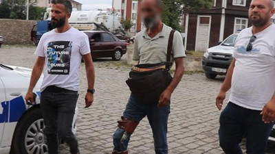 Engelli gibi davranıp dilenen şahıs bacağındaki aparat çıkınca depar attı