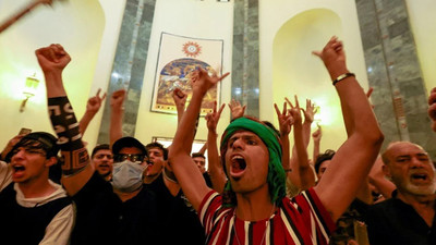 Komşu alev alev! Sadr bıraktı, sokaklar karıştı: 13 ölü, 350 yaralı