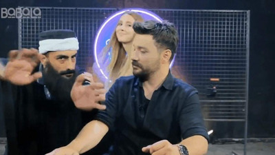 Oğuzhan Uğur'dan sosyal medyayı sallayan paylaşım