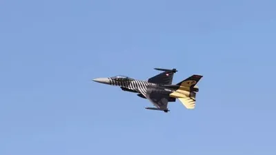Manisa'da SOLOTÜRK şov: Vatandaşlar uyarıldı