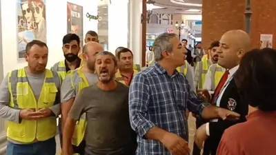 İstanbul'daki dev AVM'de işçilerden eylem