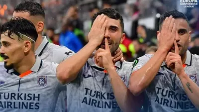 Başakşehir İskoçya'da rakibini 4 golle dağıttı