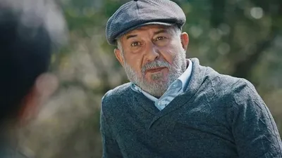 Ünlü oyuncuyu kahreden haber! Annesi kendisini ağaca asarak intihar etti