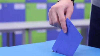 İsveç'te halk sandık başında