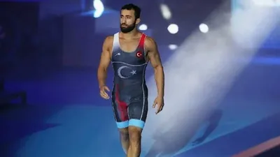 Milli güreşçimiz tarih yazdı