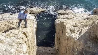 Van Gölü'nde dikkat çeken keşif! Sular çekilince ortaya çıktı