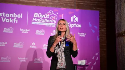 İBB'nin Büyüt Hayallerini Gelişim Programı’nda hem burs aldılar hem iş öğrendiler