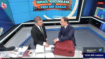 CHP’li vekil canlı yayına valizle geldi: Maden faciasıyla ilgili belgeleri tek tek açıkladı