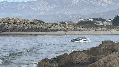 Denizden Tesla Model 3 çıktı!
