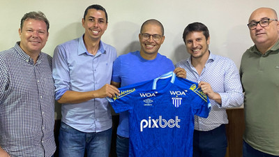 Alex de Souza'dan tarihi imza