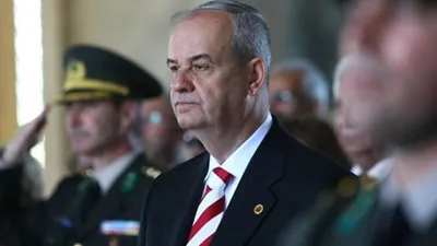İlker Başbuğ'un tutuklu öğrenciler ve Mahir Polat paylaşımı olay oldu