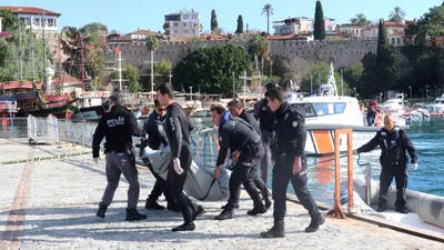 Falezlerde erkek cesedi bulundu