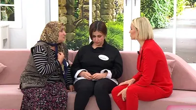 Esra Erol'un programında ''Kürtçe'' krizi! Babacan tepki gösterdi