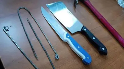 Belediye binasına girmek istemişti; üzerinden çıkanlar şoke etti