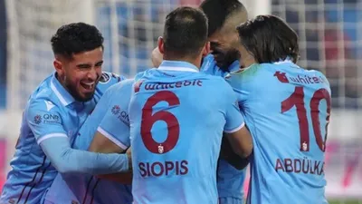 Liderlik yarışı kızışıyor: Trabzonspor Giresunspor'u, 3-0 mağlup etti