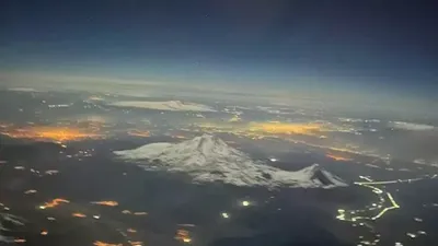 Kaptan pilot Ağrı Dağı'nın eşsiz güzellikteki görüntüsünü paylaştı