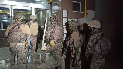 Mersin'de FETÖ'ye şafak operasyonu