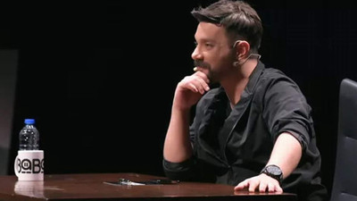 Oğuzhan Uğur'u isyan ettirdiler: ''Slogan atasım var şu an!''