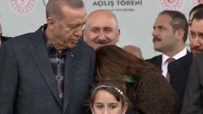 Erdoğan neye uğradığını şaşırdı! Törende ilginç anlar