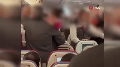 THY uçağında kavga! Kadın yolcuya tekme attı