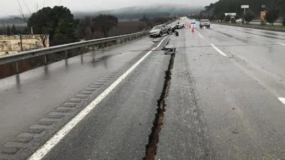Karayolları: Deprem nedeniyle kapalı yol kalmadı