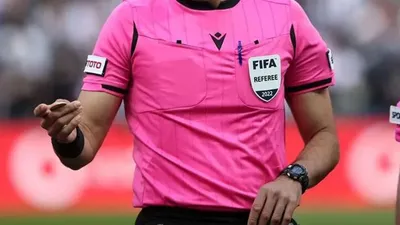 UEFA'dan Türk hakemlere görev: Dünya Kupası'nda maç yönetecekler!
