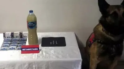 Pet şişede sıvı uyuşturucu ele geçirildi