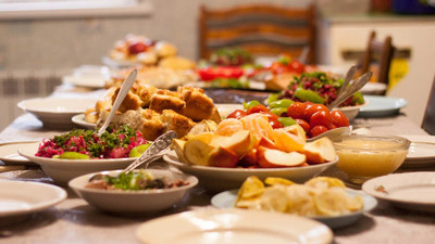 Dışarıda iftar da hayal oldu! Restoranların iftar menüsü fiyatları uçtu!