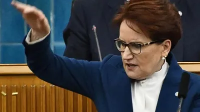 Kürsüden mermi fırlatan Akşener'e AK Parti'den sert tepki