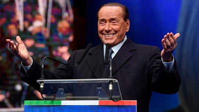 Berlusconi hayatını kaybetti