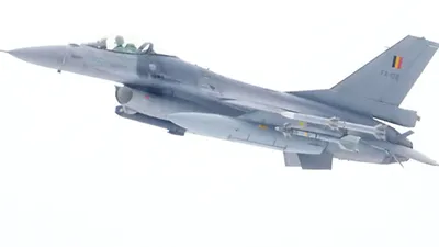 Ukrayna, Rusya'ya karşı F-16 pilotu istiyor