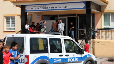 Ortaokul öğrencisi, borç vermeyen arkadaşını bıçakladı