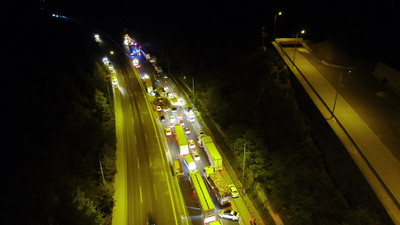 13 araç bir birine girdi, 7 kişi öldü, bir kişi ambulansı kaçırırken yakalandı!