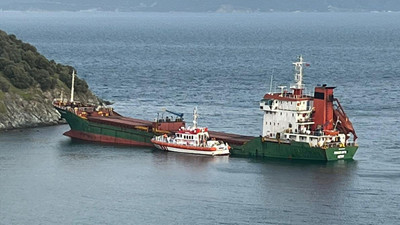 Marmara Adası açıklarında gemi karaya oturdu