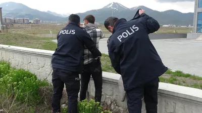 Erzurum'da canlı bomba alarmı