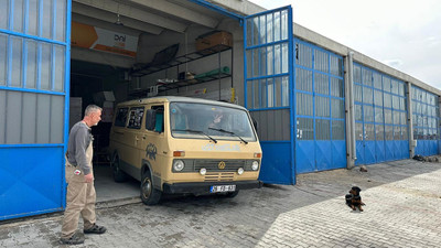 Efsane geri döndü! 1985 model minibüsün son hali hayran bıraktı