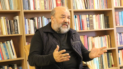 İlahiyatçı İhsan Eliaçık: ''Erdoğan hanedanlık ilan edip, İslam devleti kurmak istiyor''