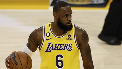 LeBron James'ten dikkat çeken açıklama: Basketbolu bırakıyor mu?