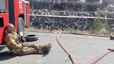 İstanbul'da fabrikadaki yangın 70 saat sonra söndürüldü