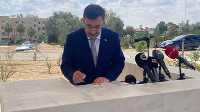 Cumhurbaşkanı Yardımcısı Yılmaz KKTC'de: Atılacak adımları tek tek açıkladı