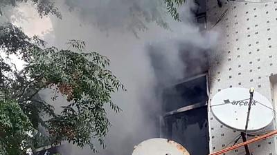 İstanbul'da yangında kabus: Mahsur kalanlar böyle kurtarıldı