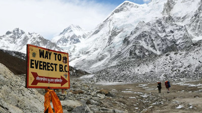 Everest Dağı'nda facia! Çok sayıda ölü var