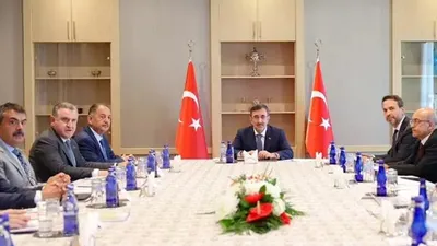 Cumhurbaşkanı Yardımcısı Yılmaz bakanlarla görüştü