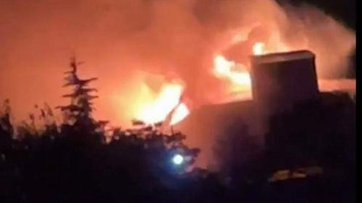Aakeri birlik yatakhanesinde yangın paniği