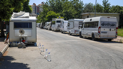Kaldırım mı showroom mu ? Turizm başkentinde ortalık karıştı