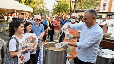 Muratpaşa’dan aşure ikramı