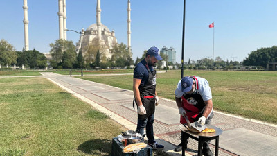 İşte Adana sıcağı: Güneşte tost pişti